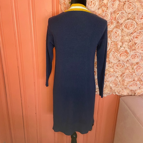 TRENDY THREADS CARDIGAN - Picture 3 of 4